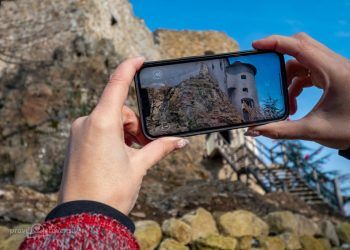 Hrad Revište - Náučný chodník majiteľov hradu aj virtuálna prehliadka